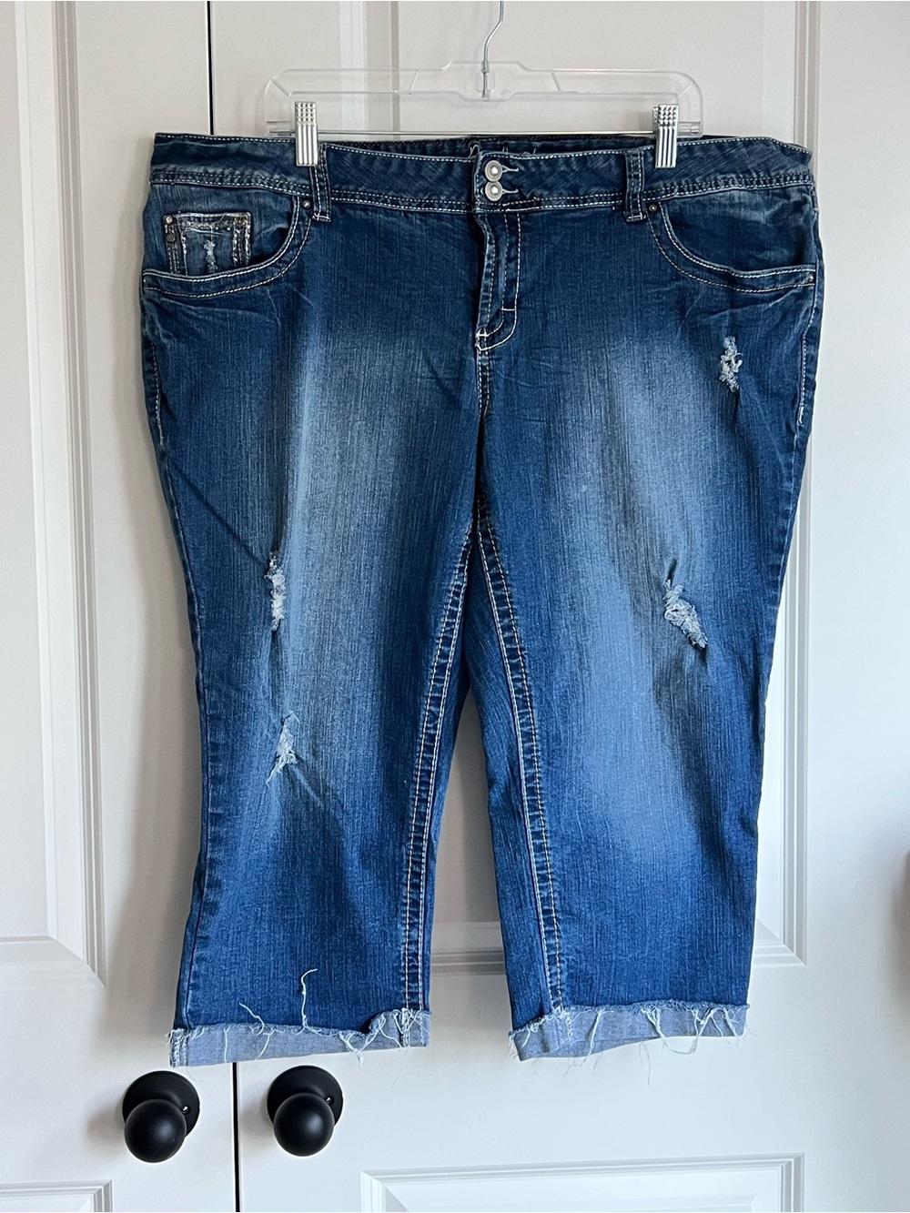Amethyst Jeans Distressed Dark Blue Cropped Denim